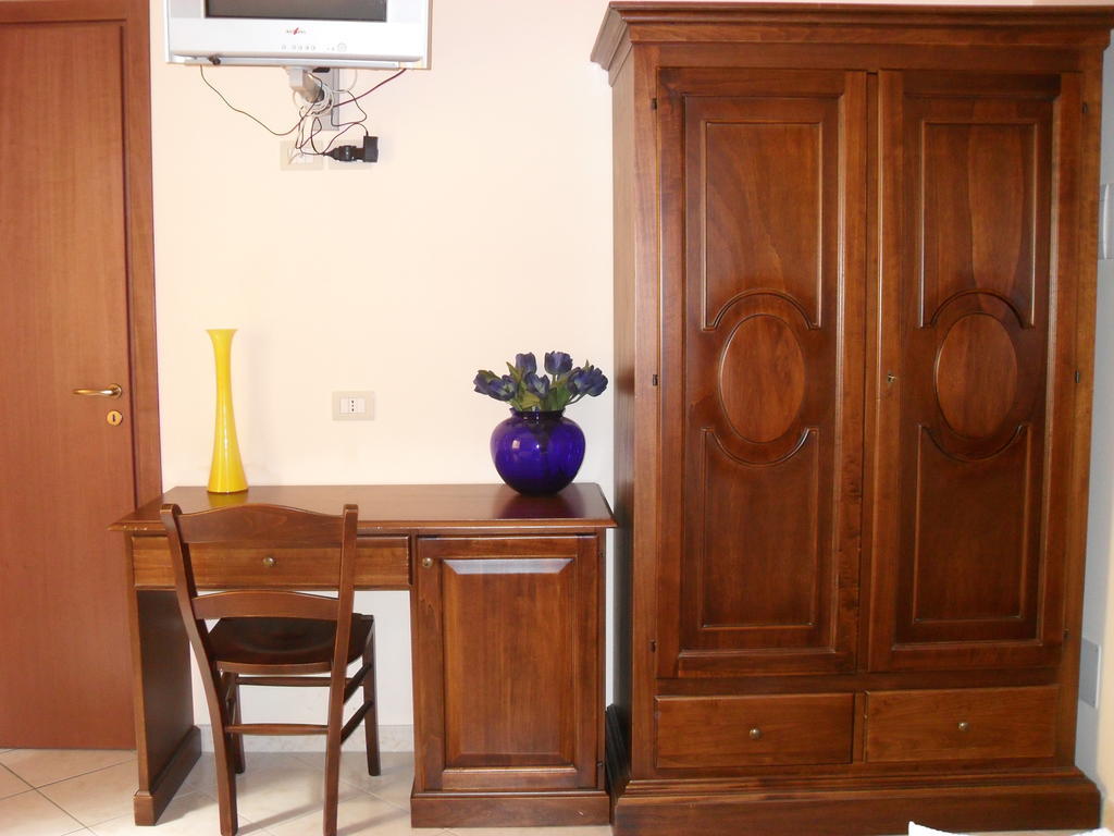 Hotel Piro Torrenova  Ruang foto